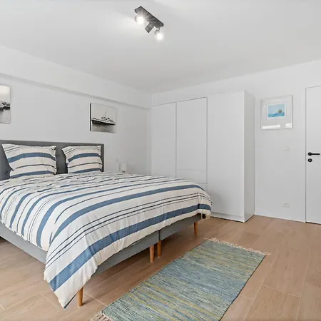 Apartment Splendid Two-bedroom Flat Frontal Seaview - 