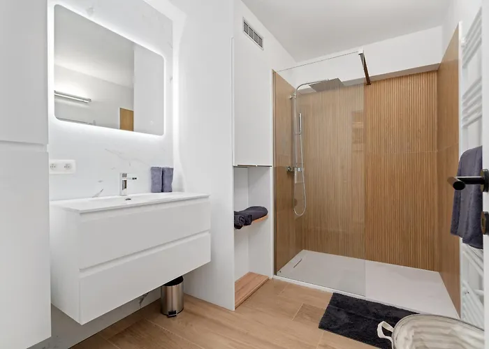 Splendid Two-bedroom Flat Frontal Seaview - 